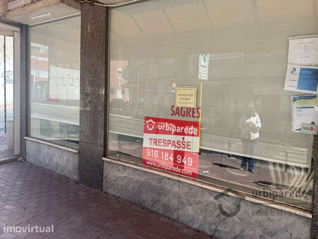 Restaurante com 31 mesas, no Dafundo. - Grande imagem: 3/29