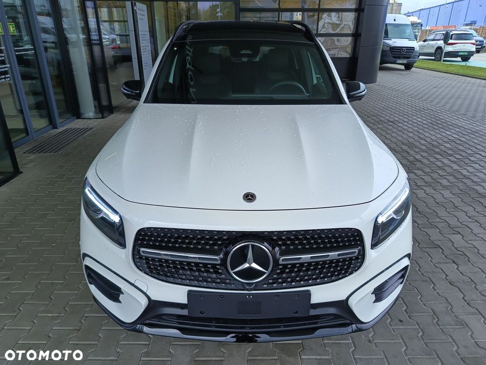 Mercedes-Benz GLB - 3