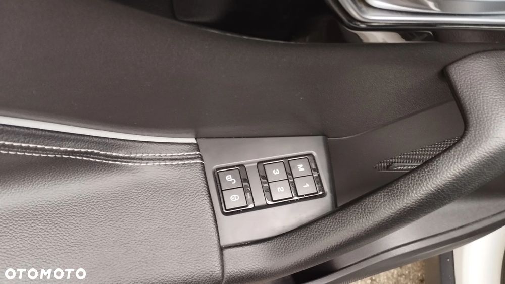 Jaguar F-Pace 2.0 i4D AWD R-Sport - 20