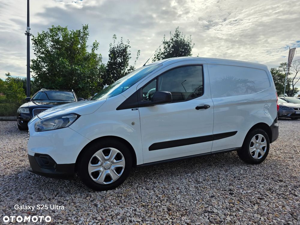 Ford Transit Courier - 3