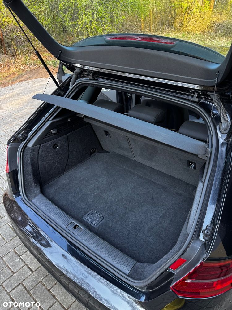 Audi A3 Sportback 1.4 TFSI S tronic Ambiente - 12
