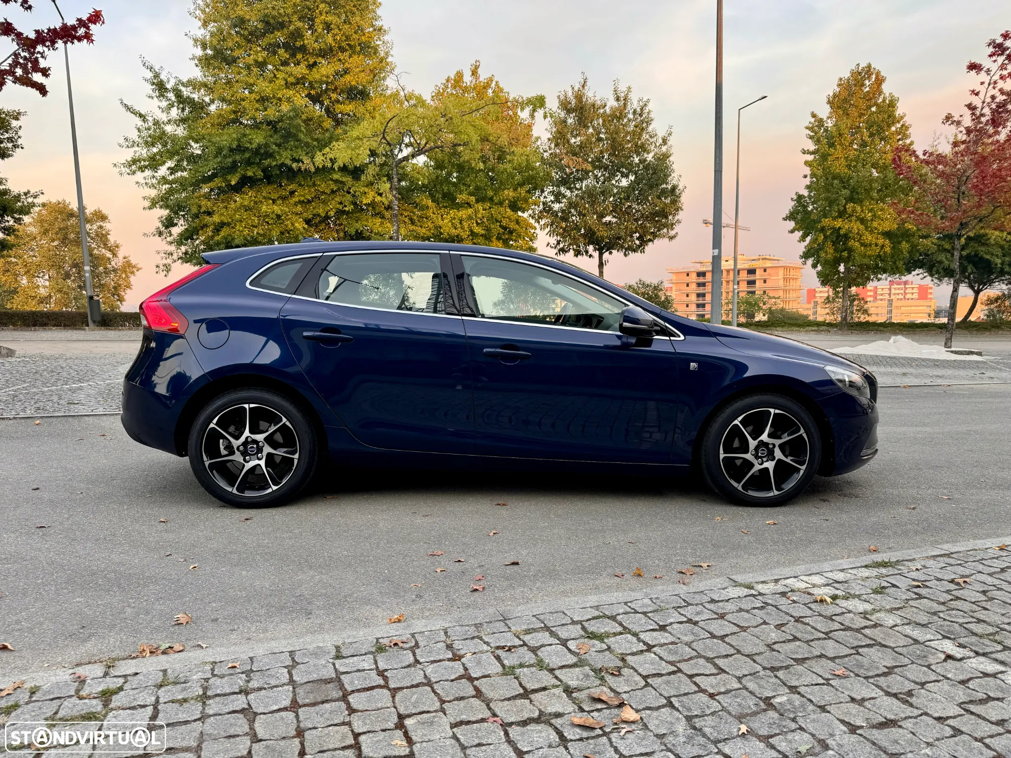 Volvo V40 1.6 D2 VOR - 14