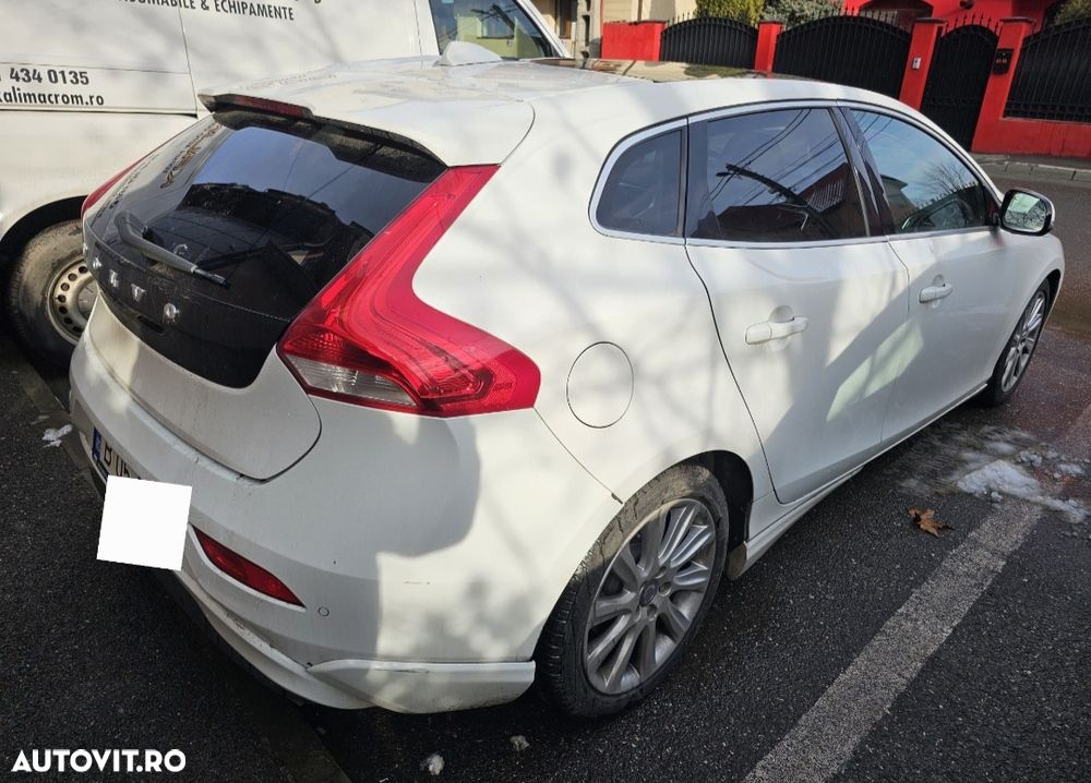 Volvo V40 D2 - 4