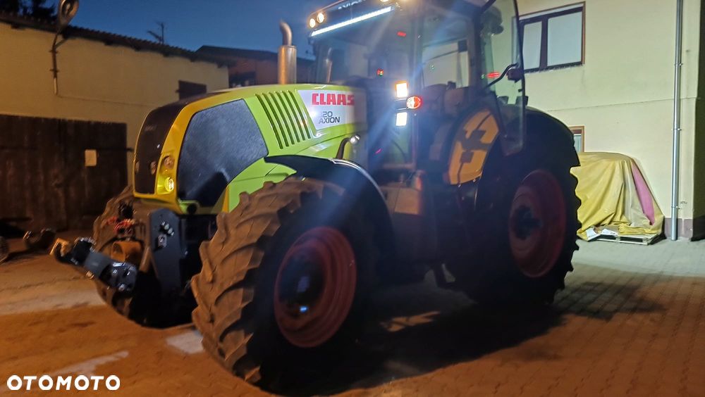 Claas Axion 820 - 2