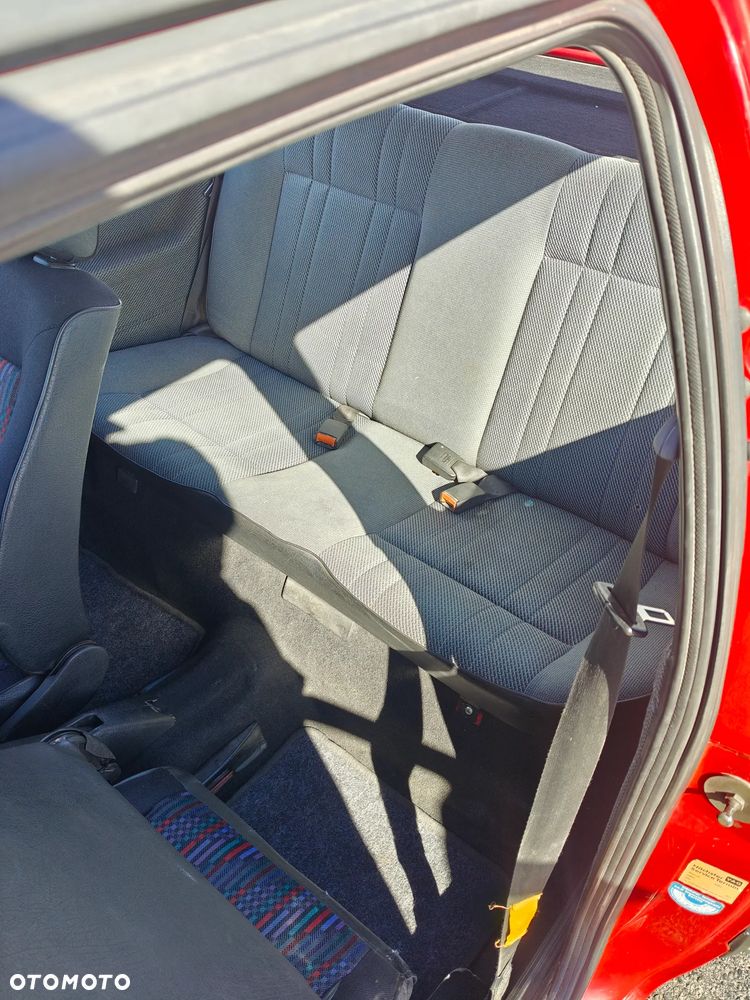 Volkswagen Golf - 11