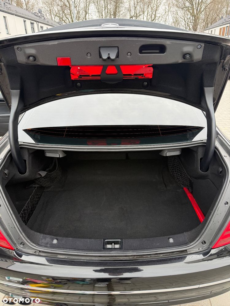 Mercedes-Benz Klasa C 180 BlueEFFICIENCY - 23