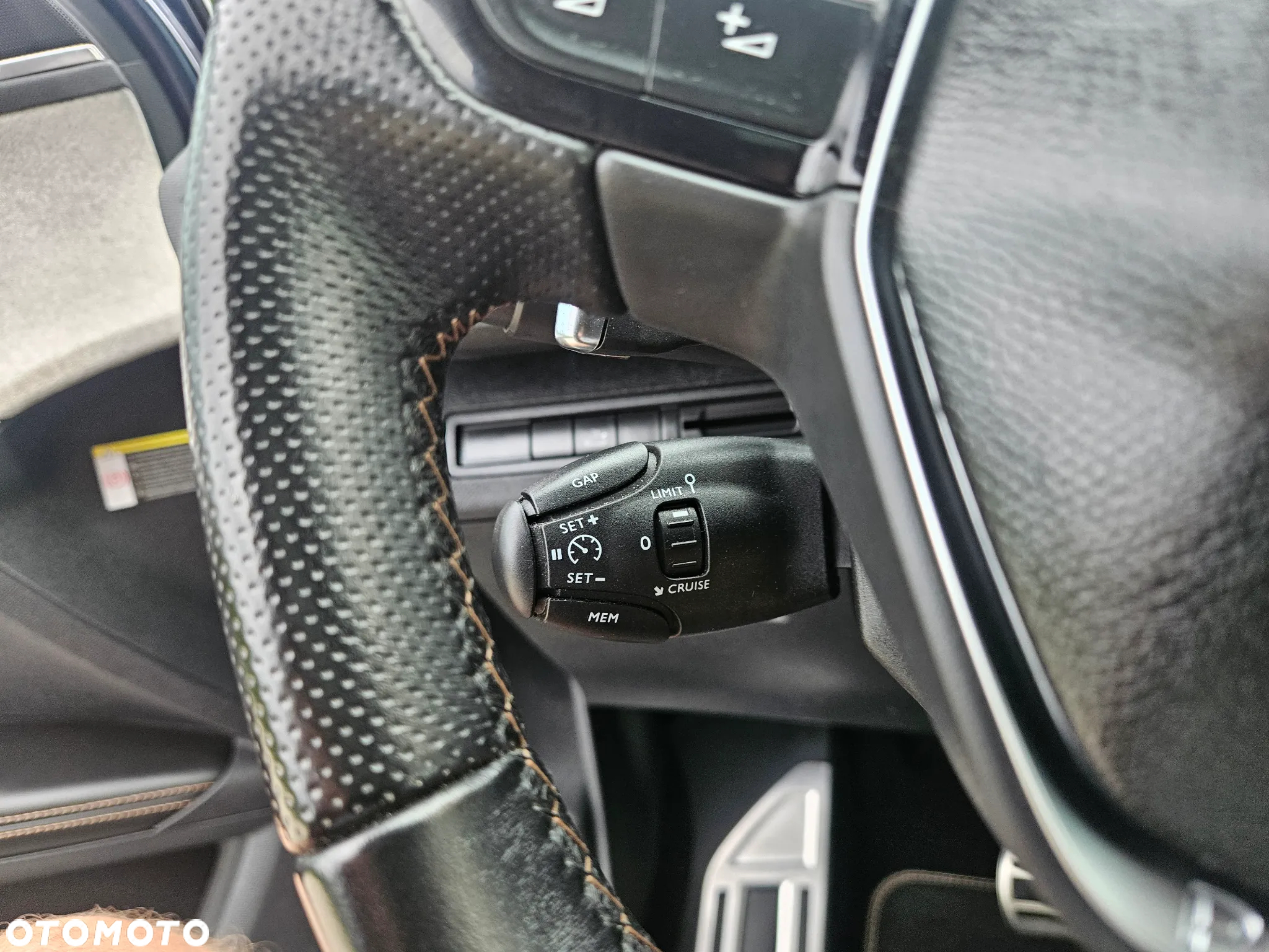 Peugeot 5008 BlueHDI 180 EAT8 GT Pack - 27