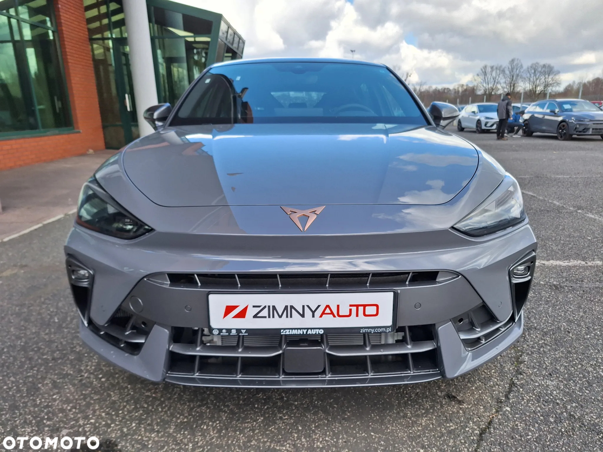 Cupra Leon 2.0 TSI VZ DSG - 3