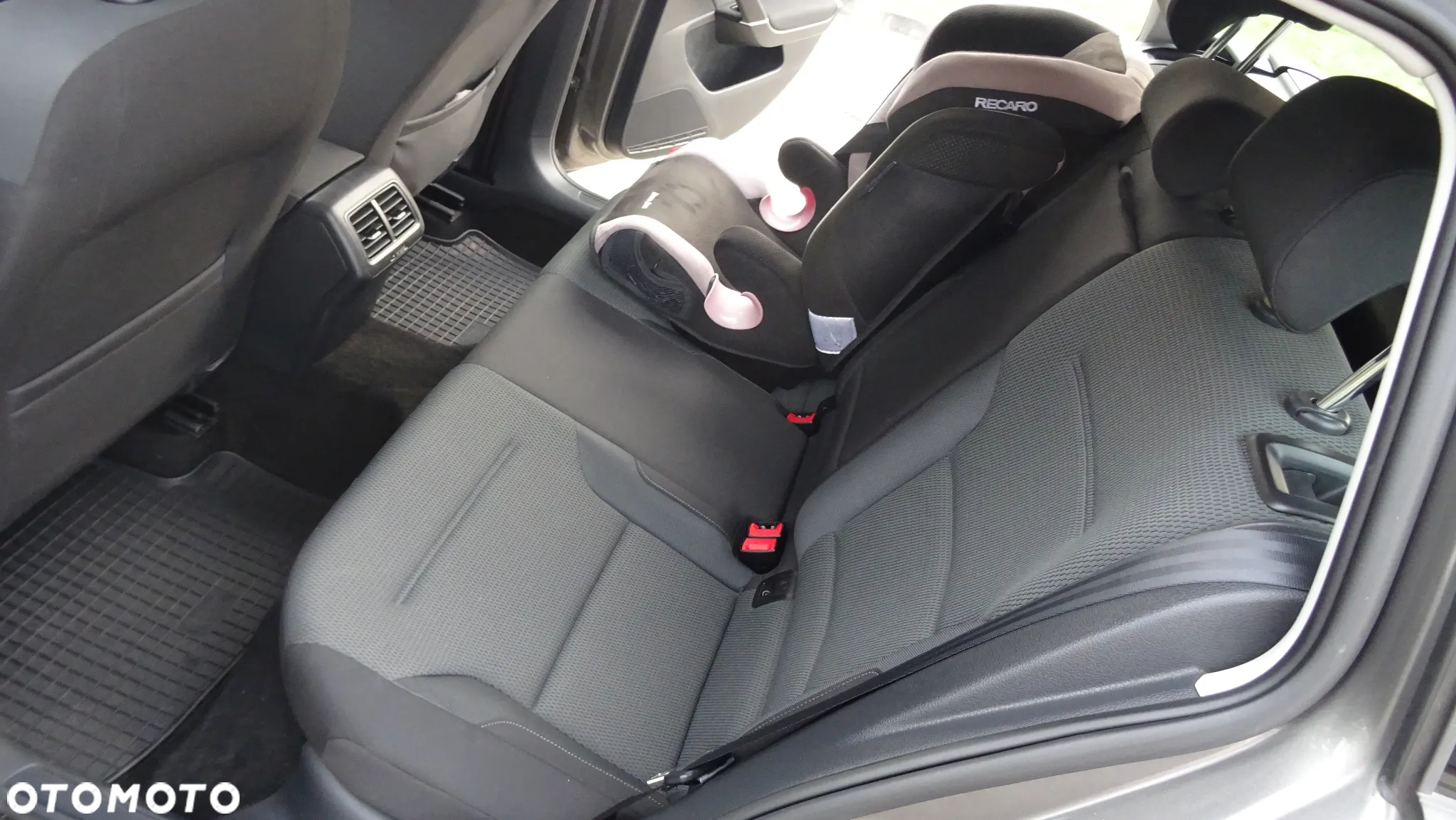 Volkswagen Golf VII 1.6 TDI BMT Comfortline - 22