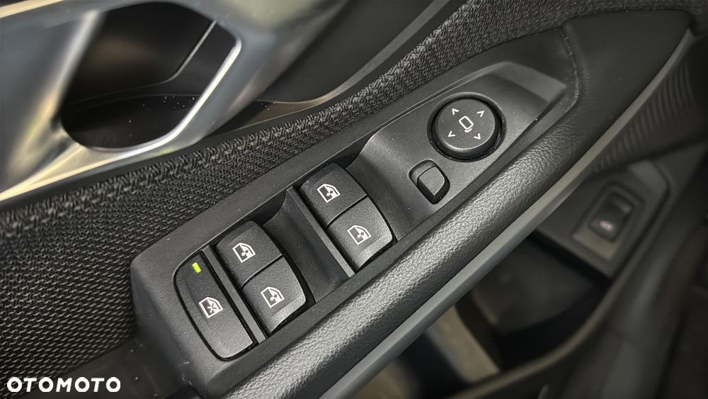 BMW Seria 3 318d MHEV - 29