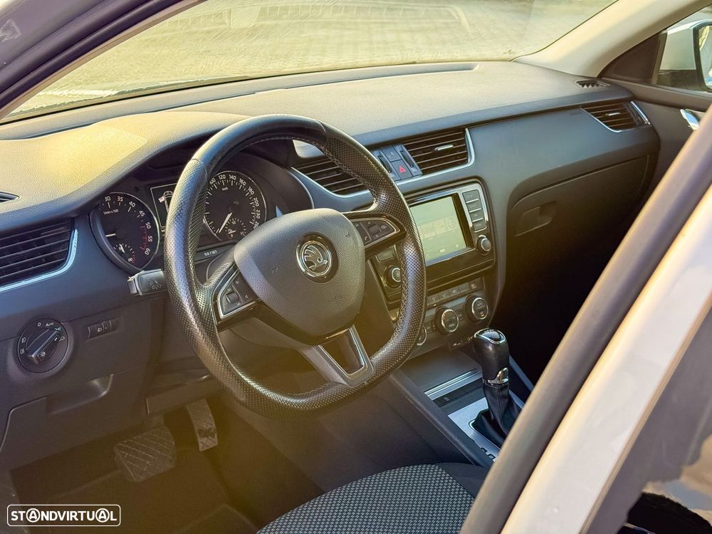 Skoda Octavia Break 1.6 TDi Style DSG - 10