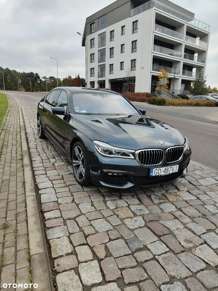 BMW Seria 7 750Li xDrive - 1
