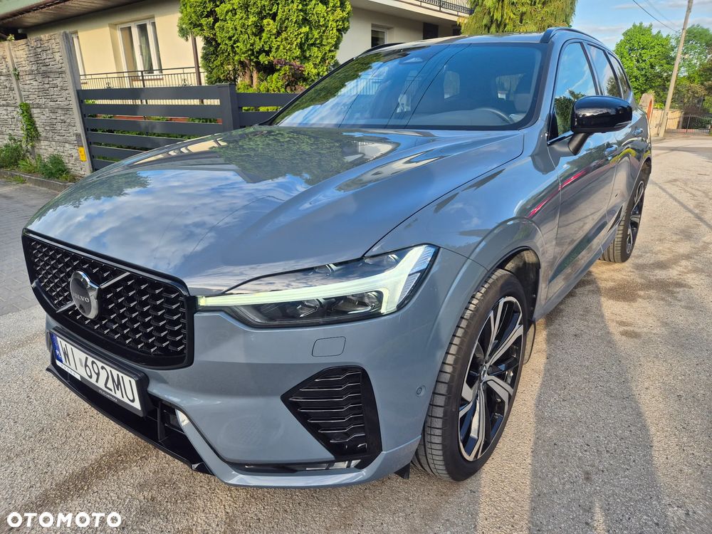 Volvo XC 60 B4 D AWD Plus Dark - 40