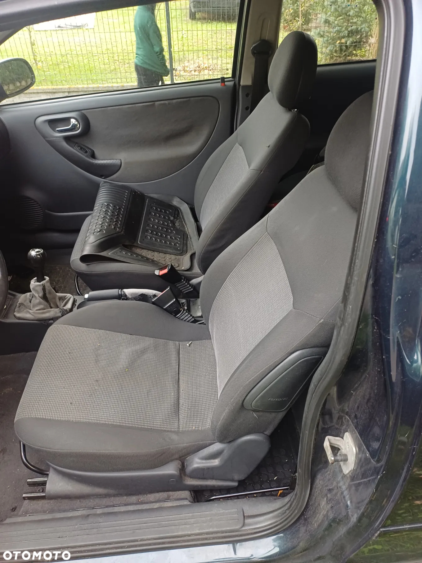 Fotel lewy kierowcy Opel Corsa C 1.2 kod lakieru Z20U - 2