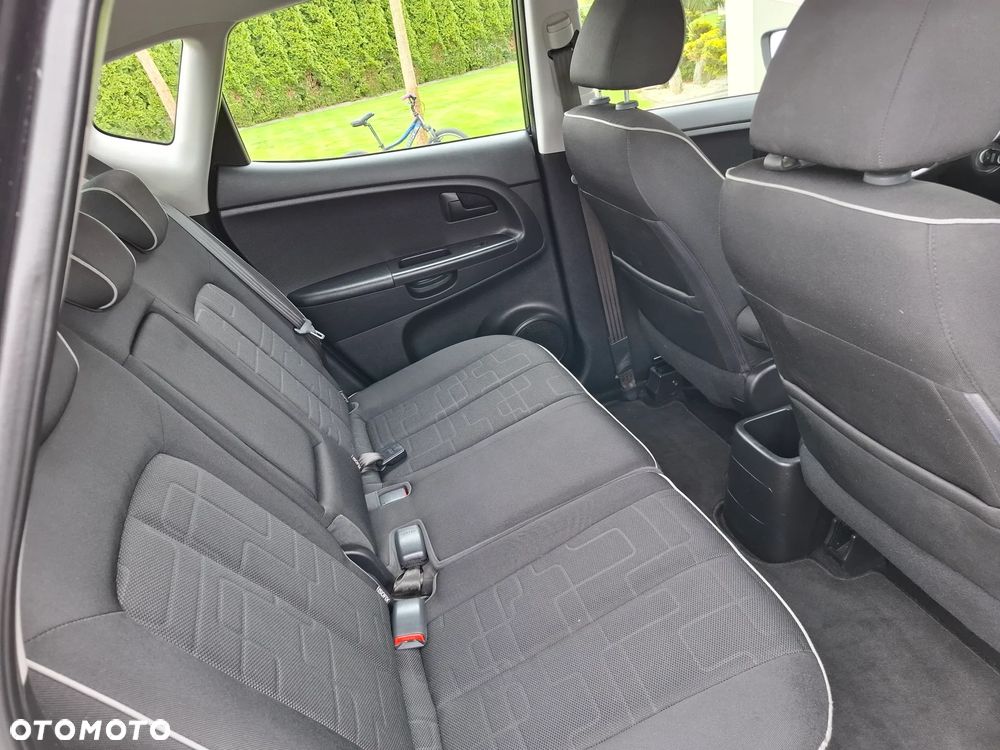 Kia Venga 1.4 CVVT Business Line - 29