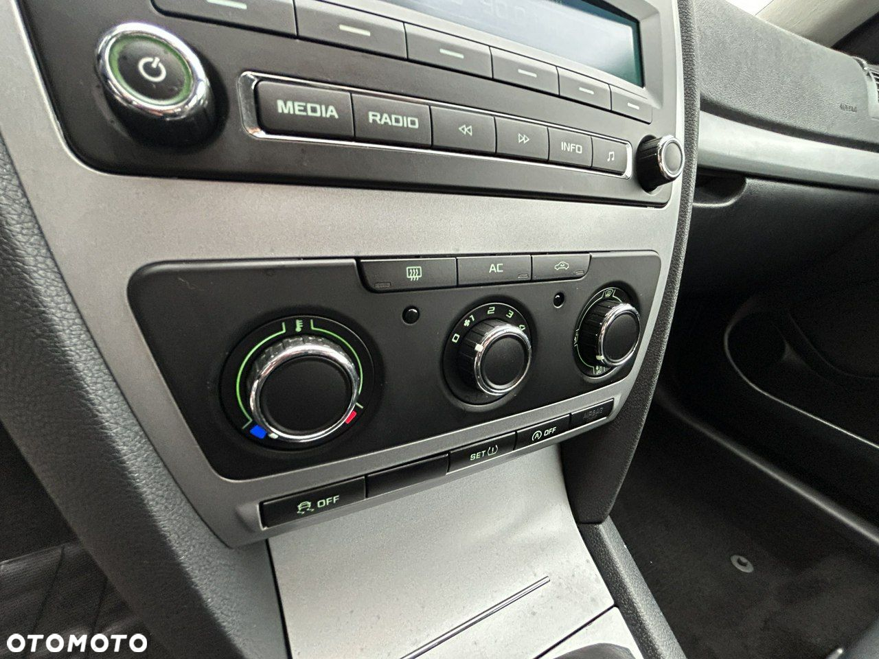 Skoda Octavia 1.6 TDI DPF Ambition - 15