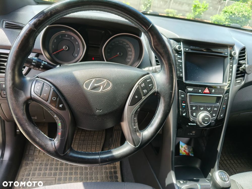 Hyundai i30 blue 1.6 GDI Passion - 8