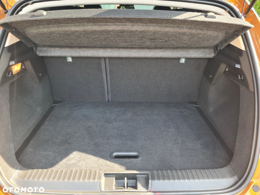 Renault Captur TCe 100 BUSINESS EDITION - 28