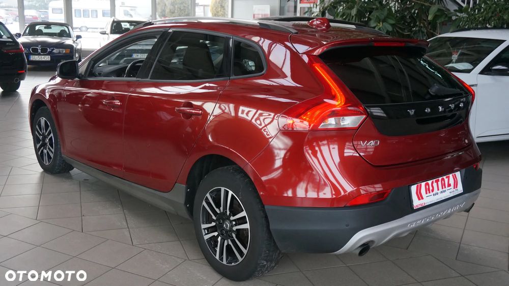 Volvo V40 Cross Country D3 Drive-E SCR Momentum - 5