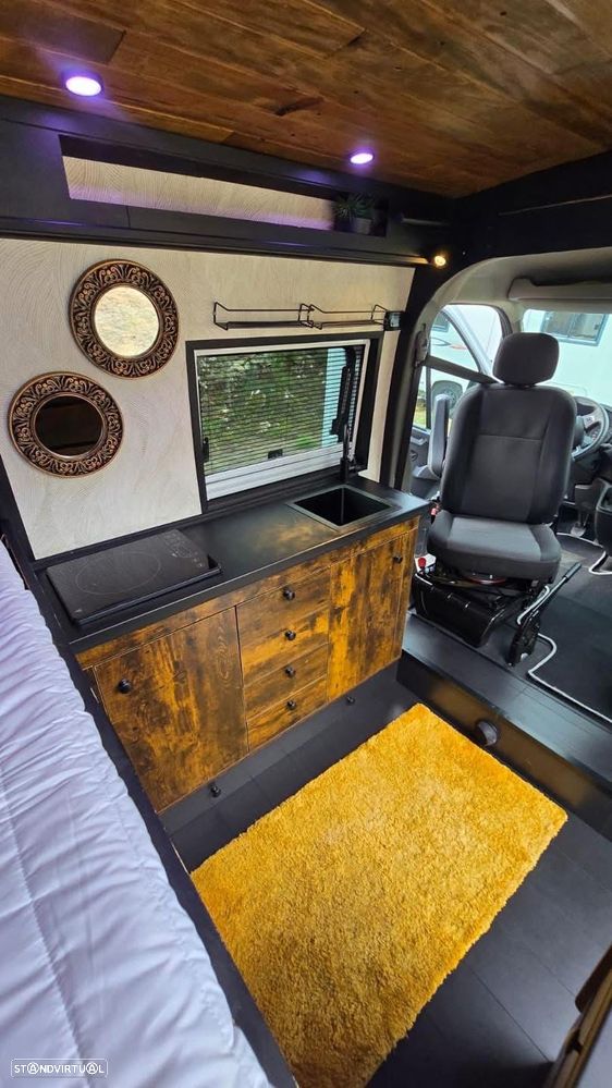 Renault Master Camper Van - 6