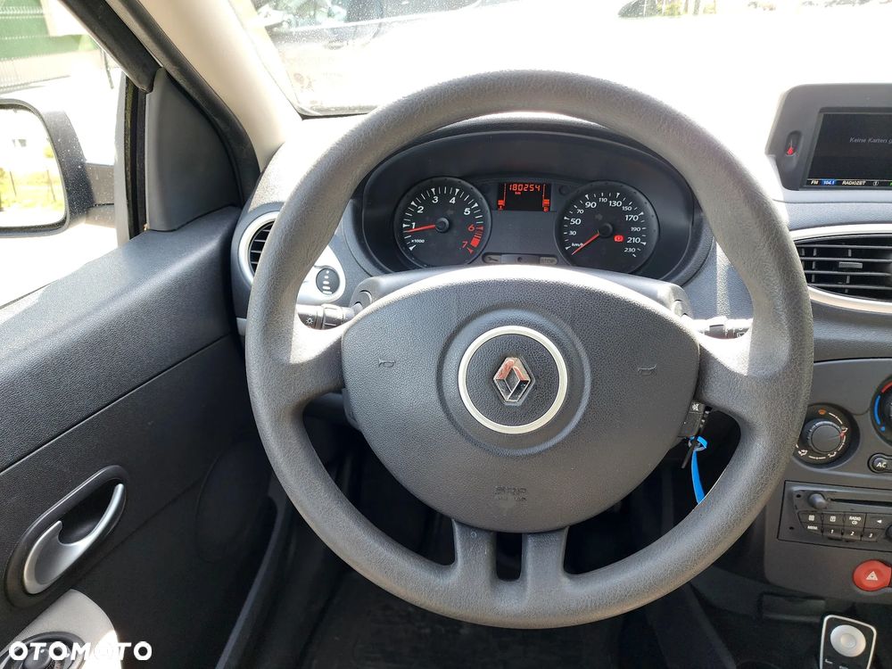 Renault Clio 1.2 16V 75 Expression - 16