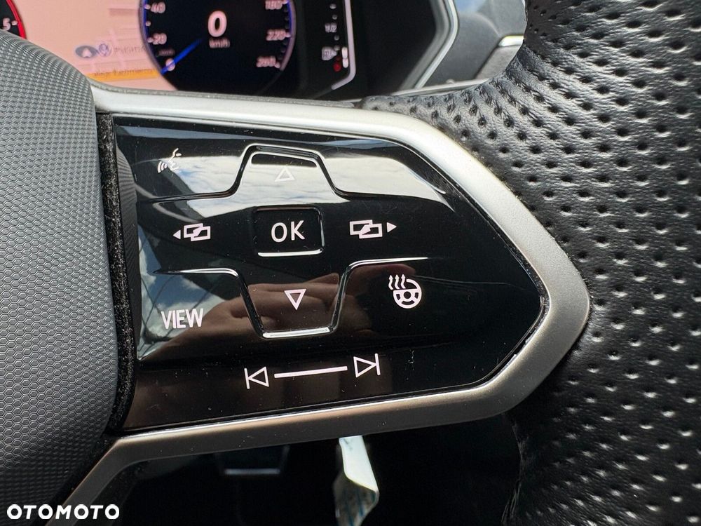 Volkswagen Tiguan - 25