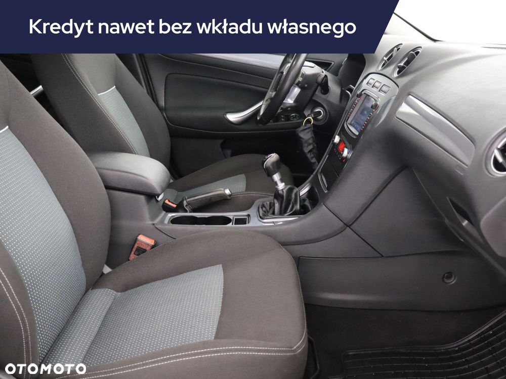 Ford Mondeo SW - 11