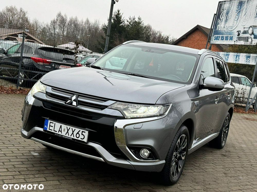 Mitsubishi Outlander - 3