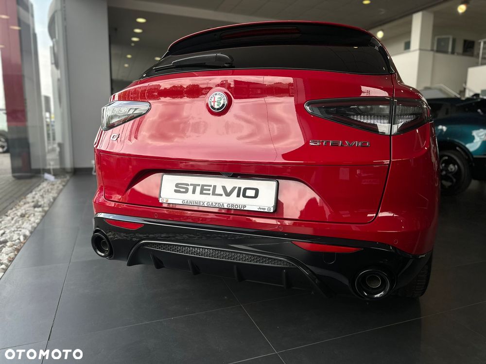 Alfa Romeo Stelvio 2.0 Turbo Veloce Q4 - 3