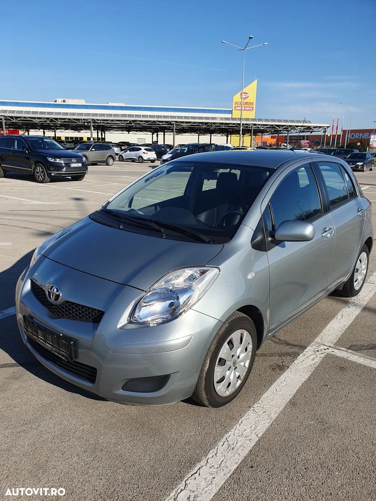 Toyota Yaris 1.3 Luna - 1