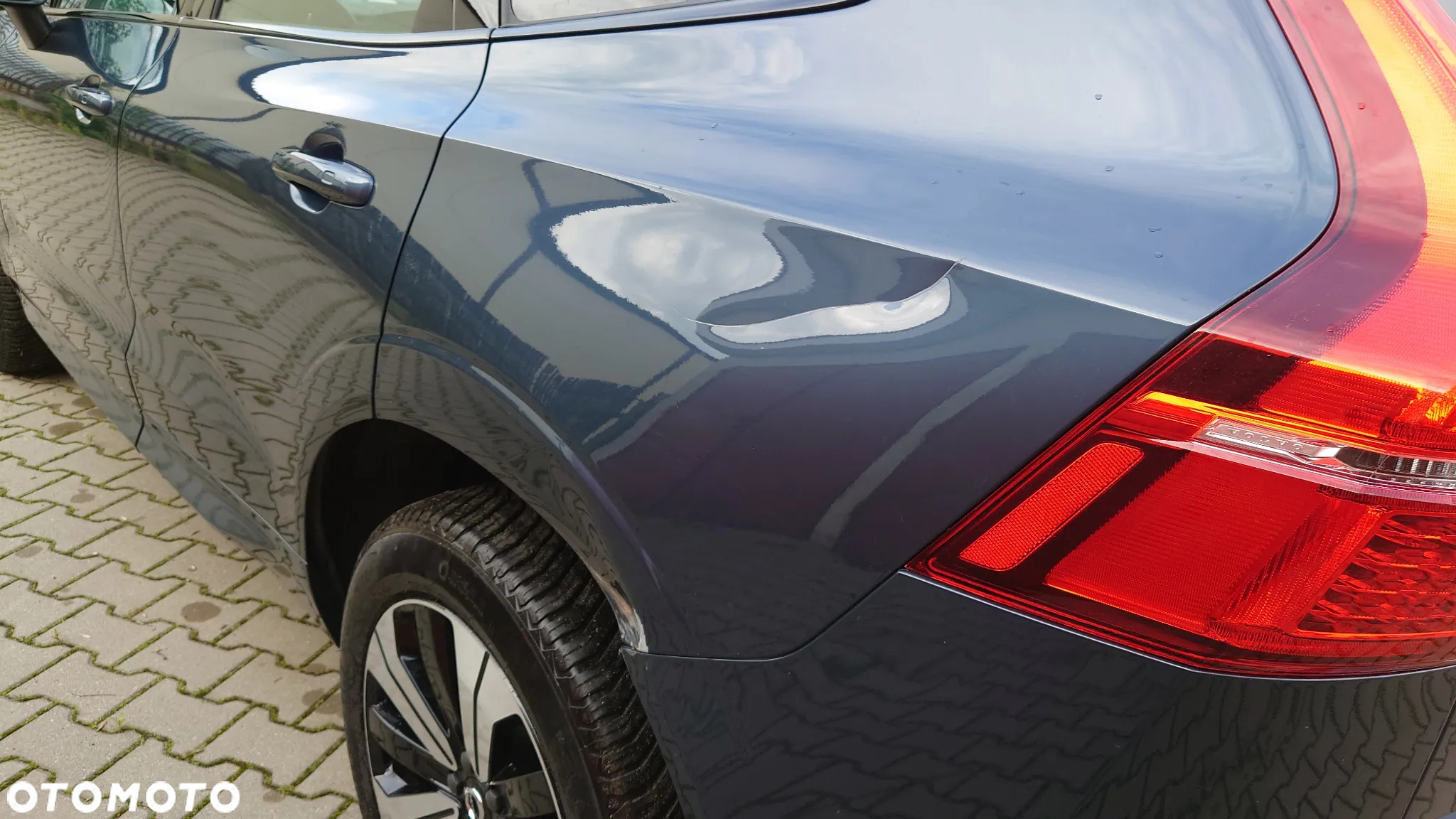 Volvo XC 60 T6 AWD Plug-in Hybrid Plus Dark - 25