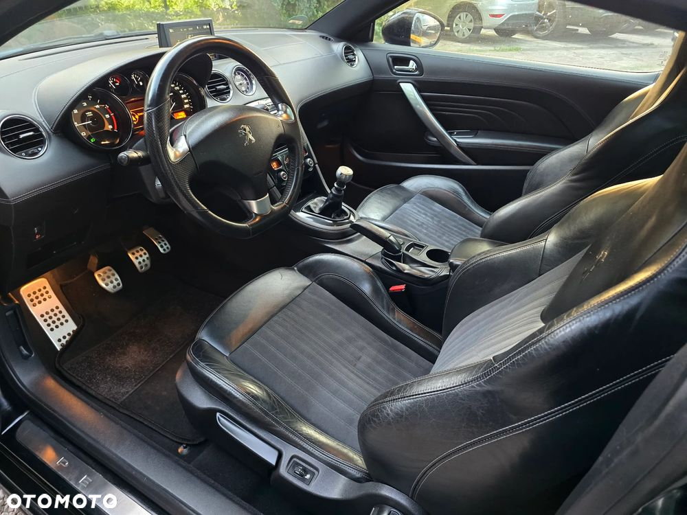 Peugeot RCZ 2.0 HDi - 32