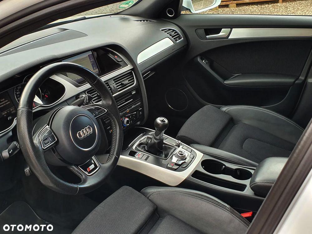 Audi A4 Avant 2.0 TDI DPF S line Sportpaket - 16
