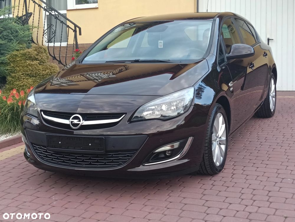 Opel Astra 1.4 Turbo - 2