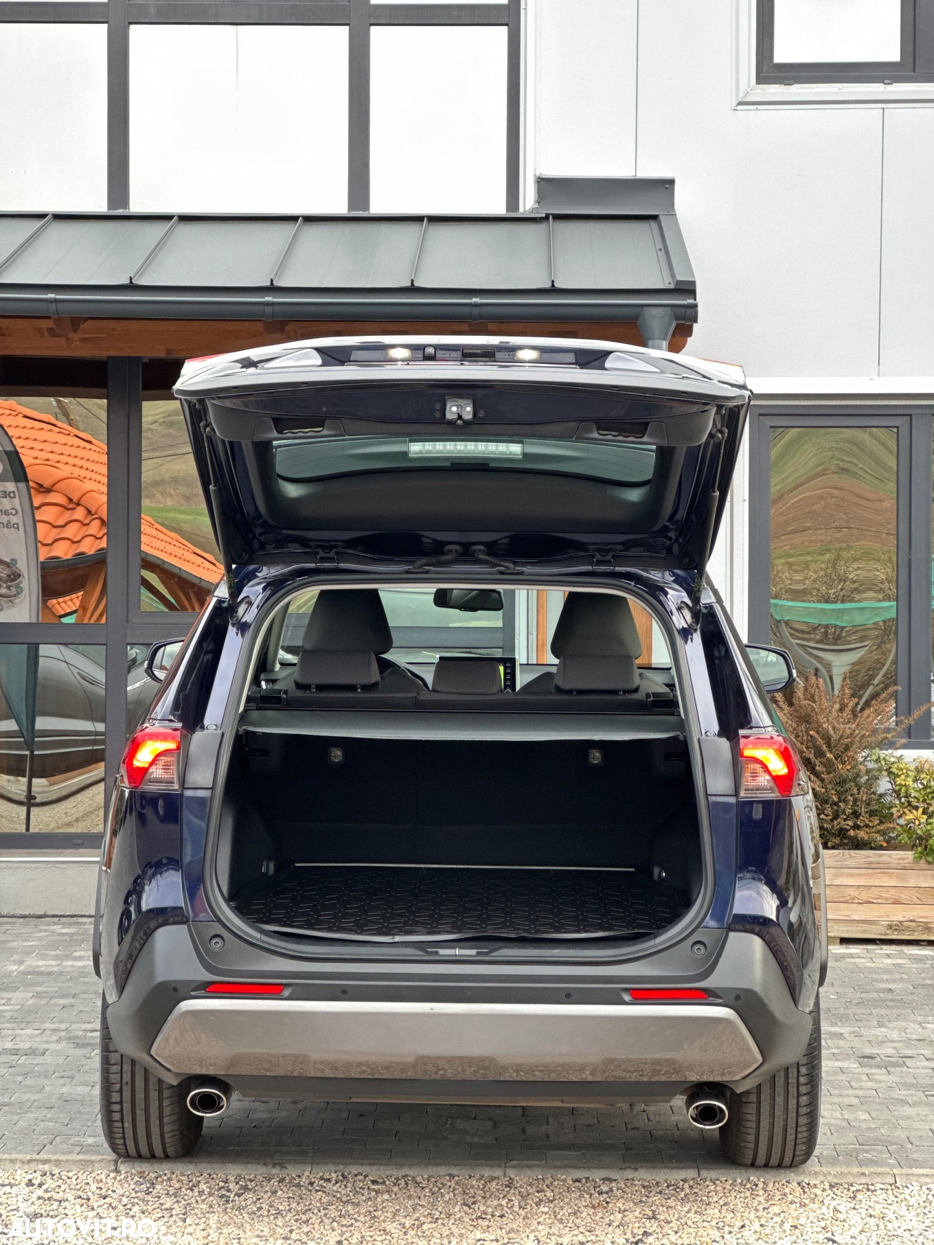 Toyota RAV4 2.5 4x4 Hybrid Comfort - 36