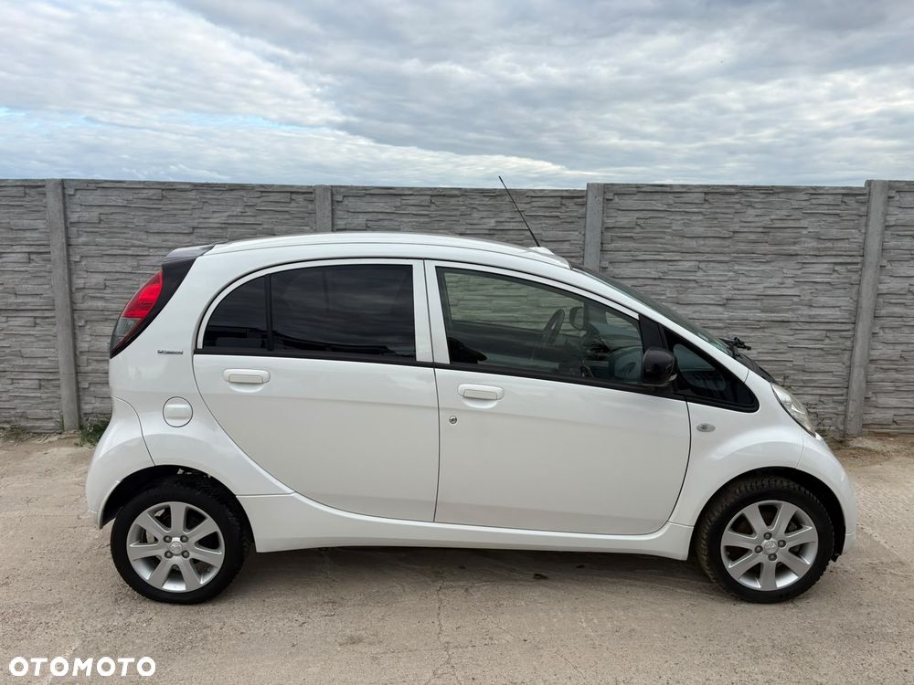 Peugeot iOn Active - 25