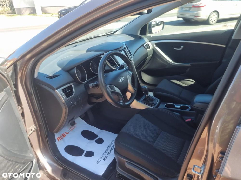 Hyundai i30 1.4 Comfort - 9