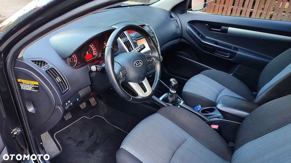 Kia ProCeed 1.4 CVVT Dream-Team Edition - 28