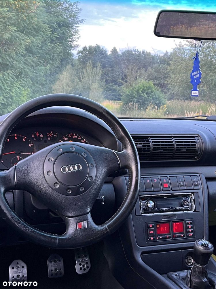 Audi A4 Avant - 5