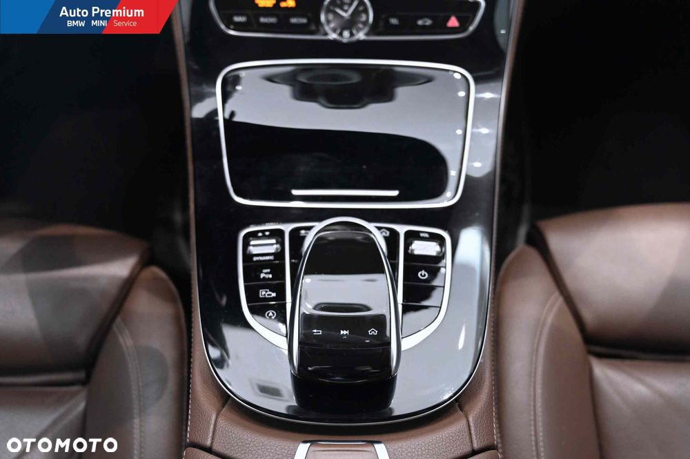 Mercedes-Benz Klasa E 220 d 9G-TRONIC - 18
