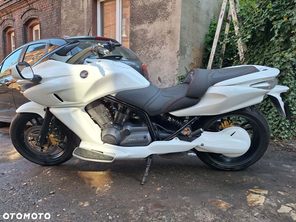 Honda DN-01 - 4