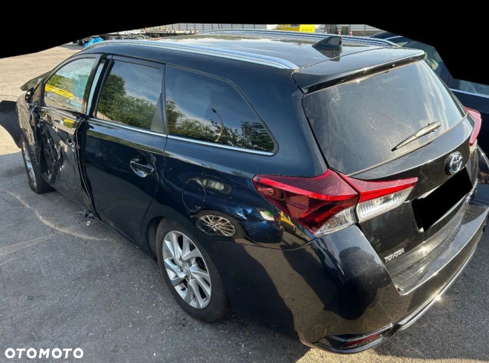 Toyota Auris - 3