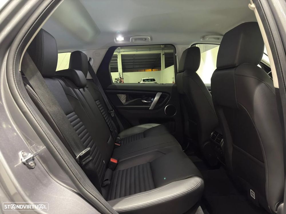Land Rover Discovery Sport 1.5 I3 P270e AWD S - 9