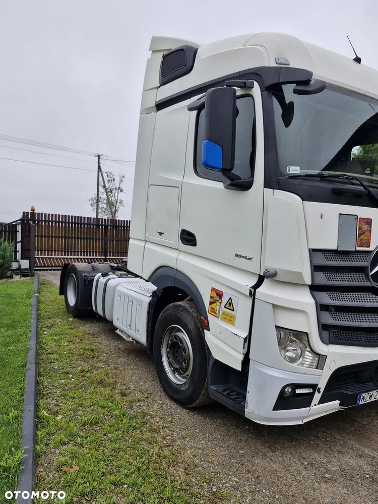Mercedes-Benz ACTROS - 2