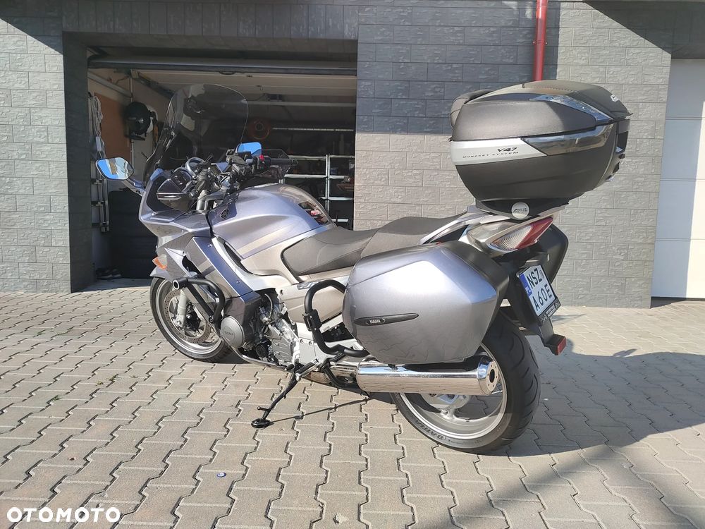Yamaha FJR - 7