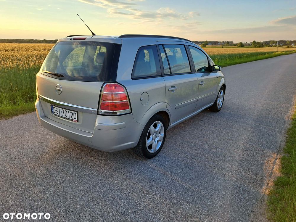 Opel Zafira 1.8 Elegance - 2