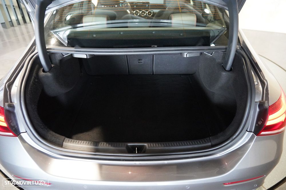 Mercedes-Benz A 180 Limousine - 27