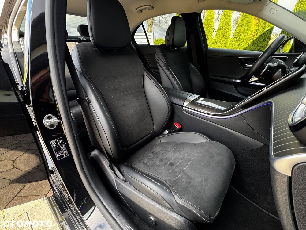 Mercedes-Benz Klasa C 220 d mHEV AMG - 17