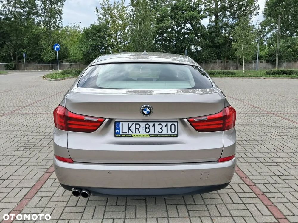 BMW 5GT - 6
