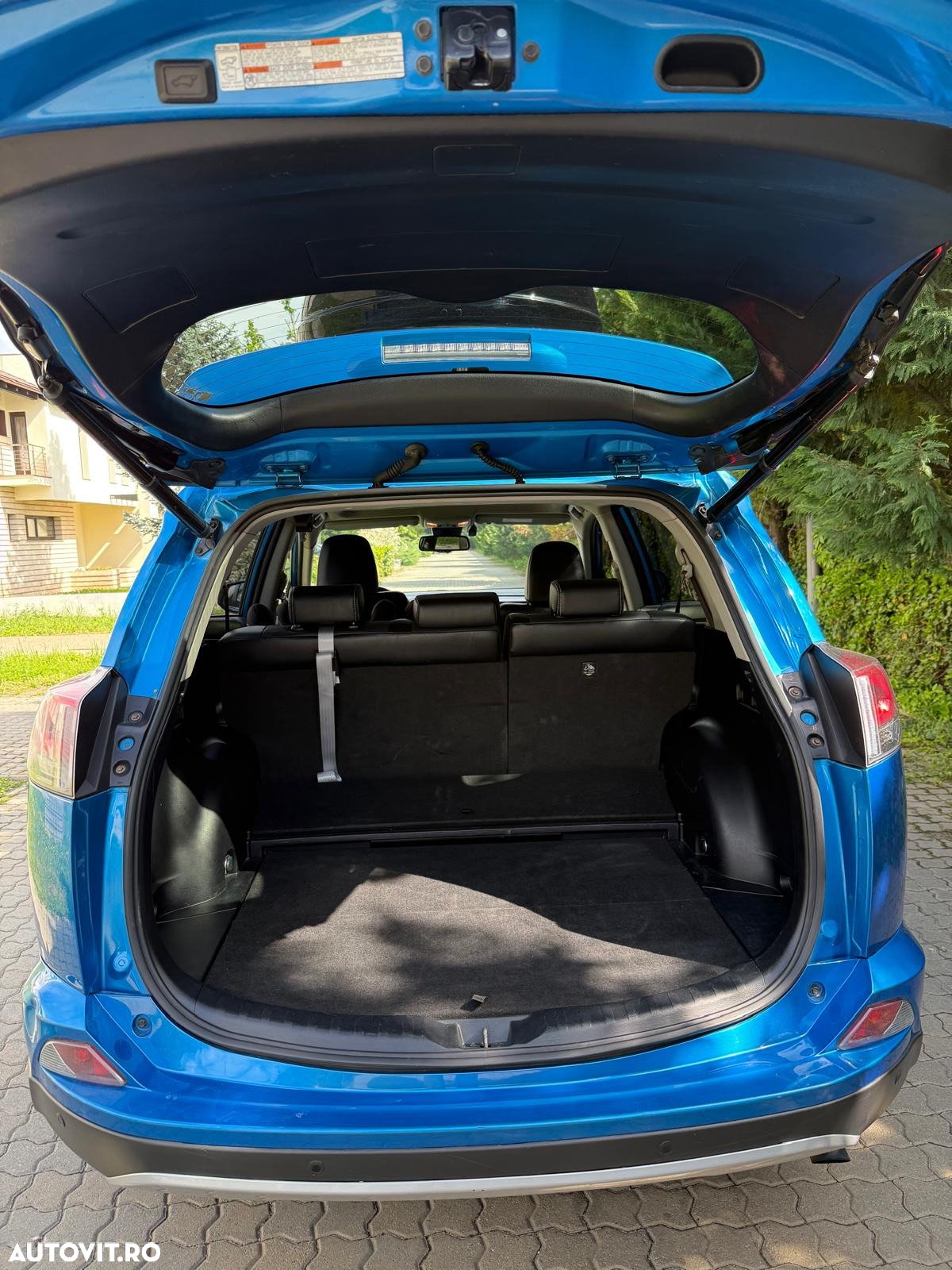 Toyota RAV4 2.5 VVT-i HSD 4x4 Luxury - 10